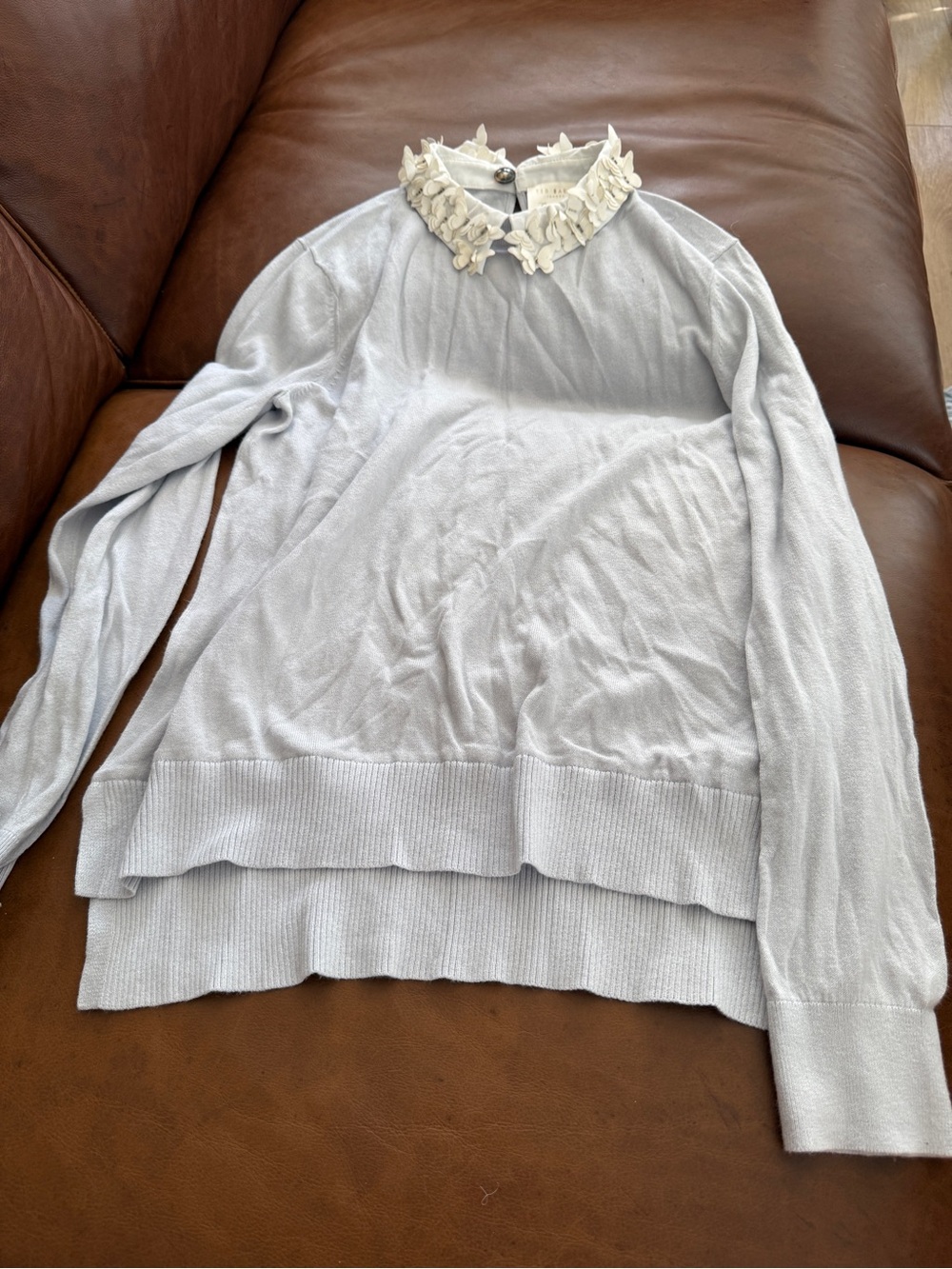 Ted Baker Light Gray Knit Sweater with Cream Floral Collar